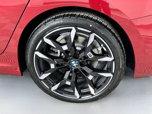 New 2026 BMW 330i Sedan w/ M Sport Package image 23