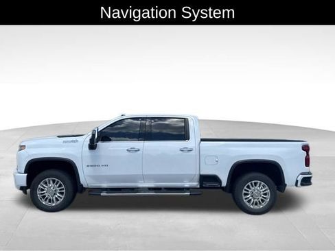 Used 2023 Chevrolet Silverado 2500 High Country w/ LPO, Hitch Package AWD/4WD image 2