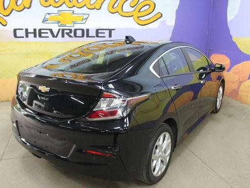 Used 2016 Chevrolet Volt Premier w/ Driver Confidence Package FWD image 7