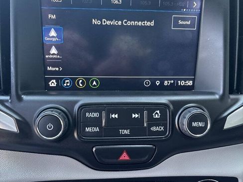 Used 2018 GMC Terrain SLT w/ Preferred Package FWD image 17