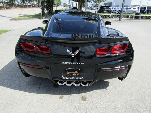 Used 2014 Chevrolet Corvette Stingray Coupe w/ 2LT Preferred Equipment Group RWD image 6