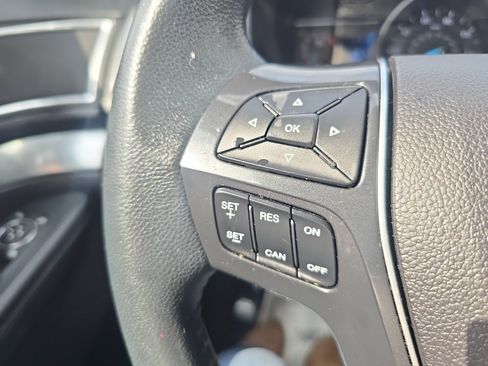 Used 2017 Ford Explorer Limited FWD image 22
