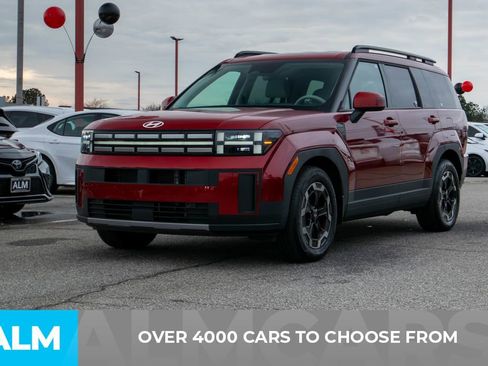 Used 2025 Hyundai Santa Fe SEL image 2