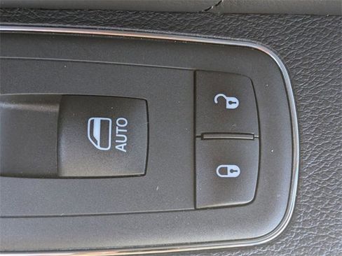 Used 2020 Dodge Charger SRT Hellcat w/ Carbon/Suede Interior Package image 39