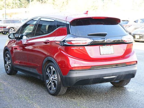 Used 2022 Chevrolet Bolt LT w/ Infotainment Package image 4