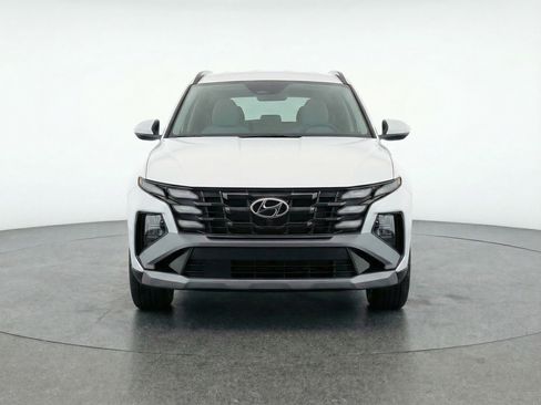 Used 2025 Hyundai Tucson SEL image 2