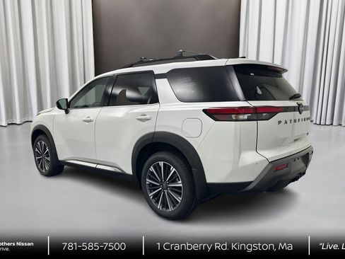 New 2026 Nissan Pathfinder Platinum AWD/4WD image 6