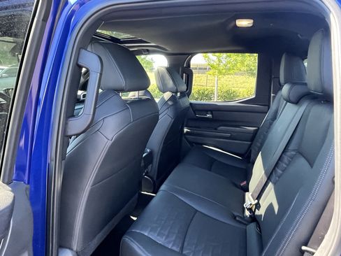 Used 2025 Toyota Tacoma TRD Sport w/ TRD Sport Premium Package AWD/4WD image 15