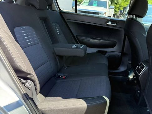 Used 2022 Kia Sportage LX w/ LX AWD Value Edition Package image 17