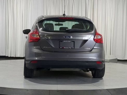 Used 2014 Ford Focus Titanium FWD image 9