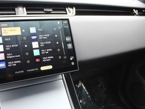 Used 2025 Land Rover Range Rover Evoque S image 15