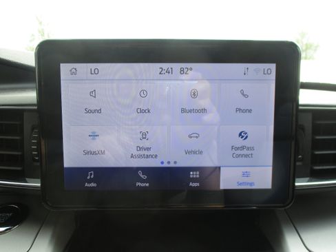 Used 2024 Ford Explorer XLT w/ Equipment Group 202A AWD/4WD image 25