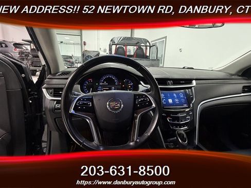 Used 2014 Cadillac XTS FWD image 16