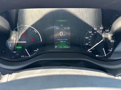 Used 2023 Toyota Sienna XSE FWD image 25