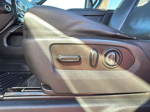 Certified 2020 GMC Sierra 2500 SLT w/ SLT Convenience Package image 23