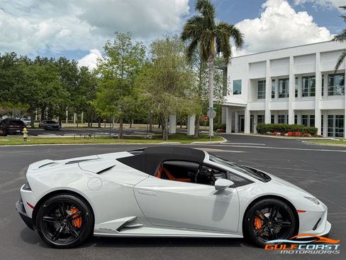 Used 2021 Lamborghini Huracan EVO RWD image 70