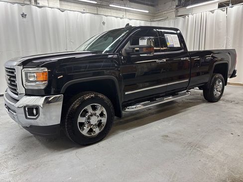 Used 2015 GMC Sierra 2500 SLT w/ Suspension Package, Off-Road image 1
