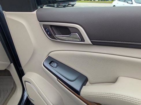 Used 2019 GMC Yukon Denali w/ Open Road Package AWD/4WD image 23