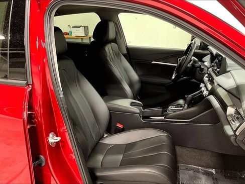 Used 2025 Acura Integra image 10