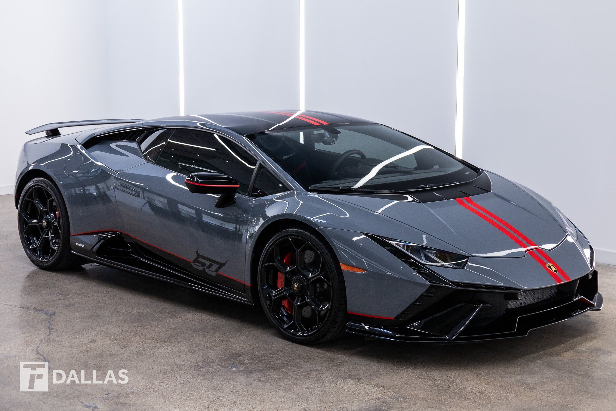 Used 2023 Lamborghini Huracan Tecnica RWD image 17