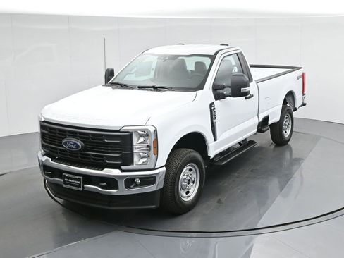 New 2026 Ford F250 XL w/ XL Chrome Package image 31