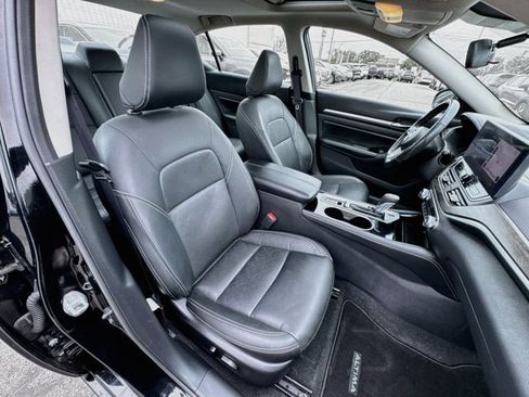 Used 2024 Nissan Altima 2.5 SL AWD/4WD image 25
