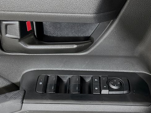 Used 2026 Toyota Tacoma SR5 image 17