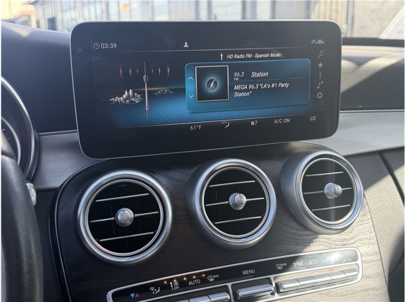 Used 2020 Mercedes-Benz C 300 Sedan w/ Premium Package image 36