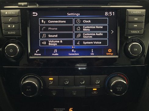 Used 2020 Nissan Rogue S w/ Special Edition Package FWD image 25