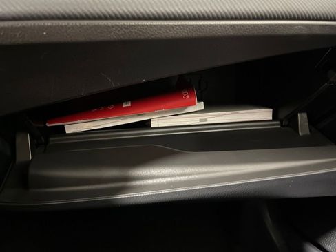 Certified 2025 Toyota Camry SE image 24