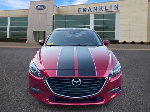 Used 2018 MAZDA MAZDA3 Touring image 2