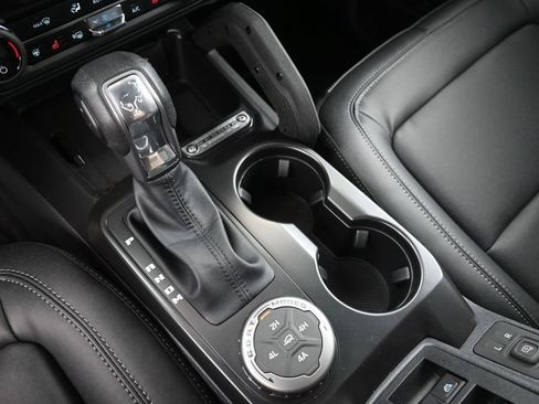 New 2026 Ford Bronco Badlands AWD/4WD image 30
