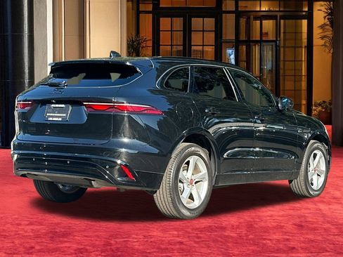 Used 2023 Jaguar F-PACE S image 10