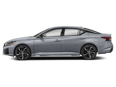 Used 2024 Nissan Altima 2.5 SR FWD image 30
