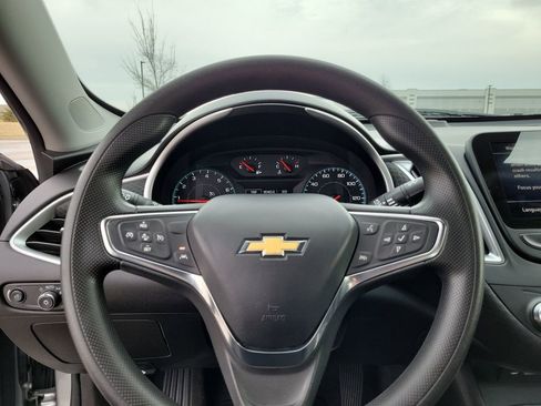 Used 2025 Chevrolet Malibu LT image 22