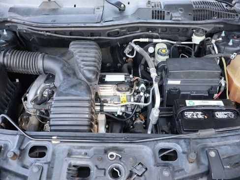 Used 2005 Saturn Vue 2WD w/ Sport Plus Pkg image 36