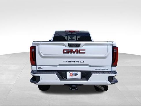 New 2026 GMC Sierra 3500 Denali w/ Denali Reserve Package AWD/4WD image 4