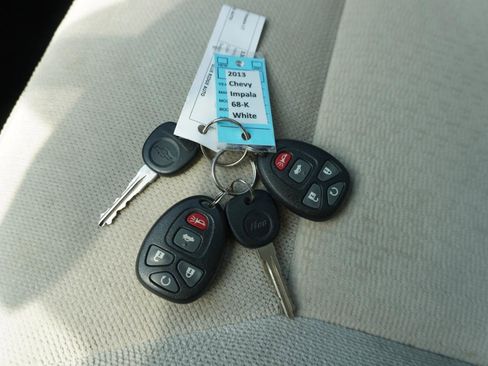 Used 2013 Chevrolet Impala LT FWD image 35