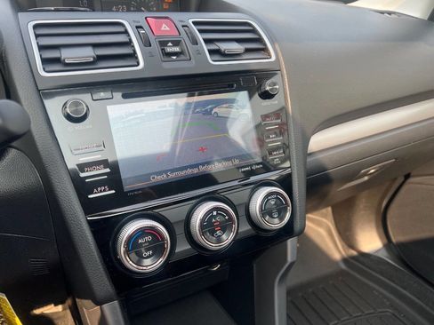 Used 2017 Subaru Forester 2.5i Premium w/ All-Weather Package image 12