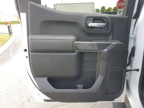 Used 2021 GMC Sierra 1500 AT4 image 31