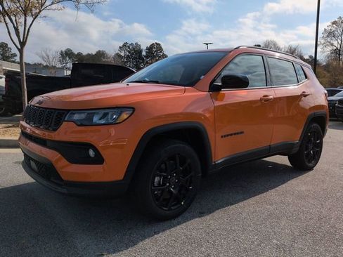New 2026 Jeep Compass Latitude image 7