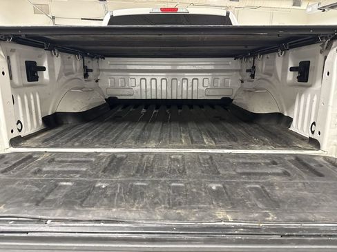 Used 2015 Ford F150 Platinum w/ Equipment Group 701A Luxury AWD/4WD image 25
