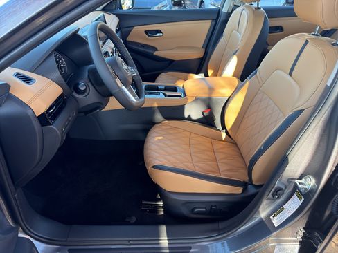 New 2025 Nissan Sentra SV image 15