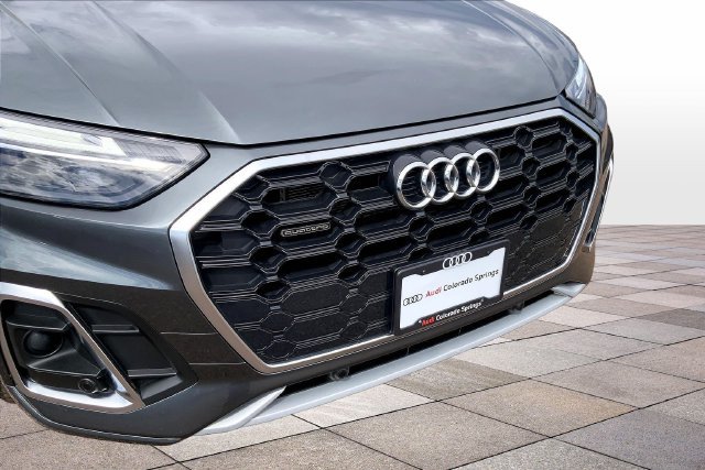 Used 2023 Audi Q5 e Premium w/ Convenience Package AWD/4WD image 30