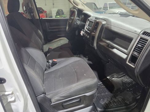 Used 2019 RAM 1500 Express w/ Express Value Package AWD/4WD image 34