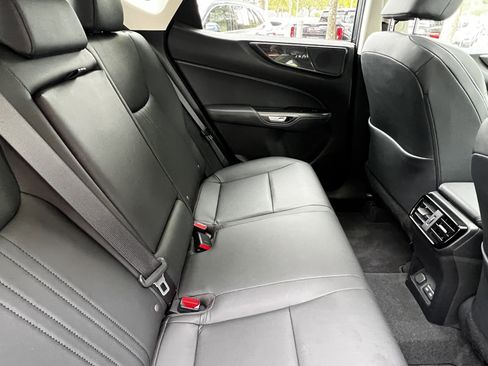 Used 2025 Lexus NX 250 FWD w/ Towing Package (2000 Lbs) image 40