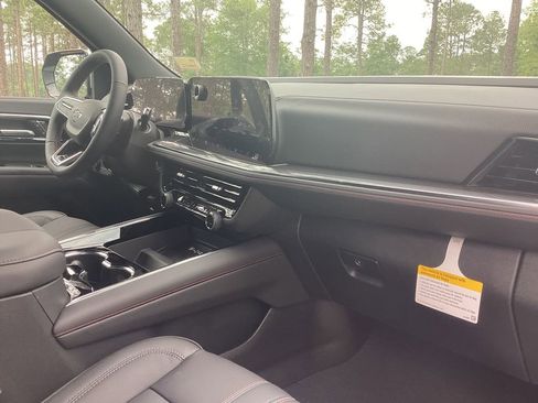 New 2026 Chevrolet Suburban RST w/ Comfort Package RWD image 21