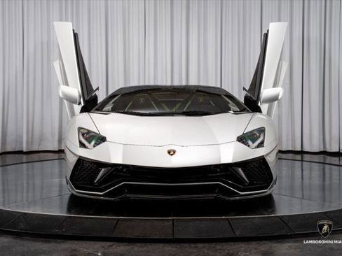 Used 2022 Lamborghini Aventador LP 780-4 Ultimae AWD/4WD image 10