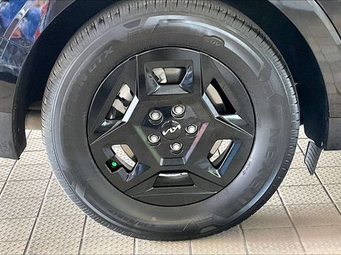 Used 2026 Kia Carnival FWD image 36