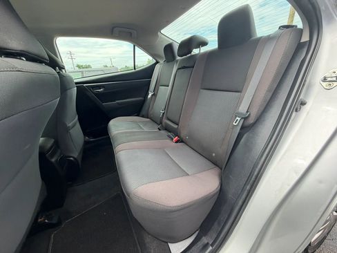 Used 2017 Toyota Corolla LE FWD image 11